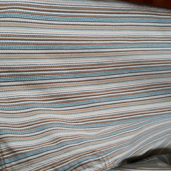 Liz Claiborne Michaela Capri Pants - Picture 2 of 5